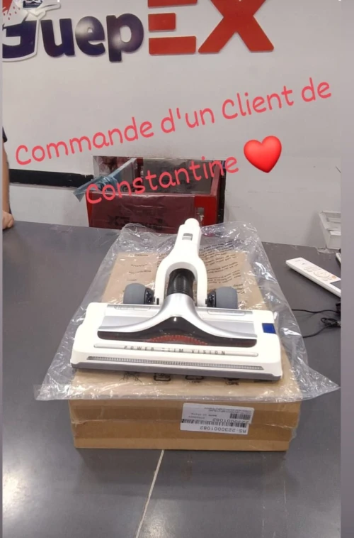 Tube télescopique Rowenta 560 batterie et la brosse
