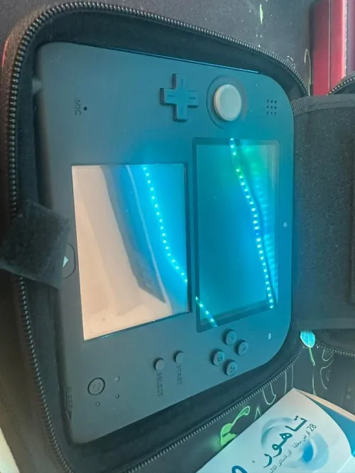 Nintendo 2ds état 10/10 flashé pleins de jeux avec tout ces accessoires