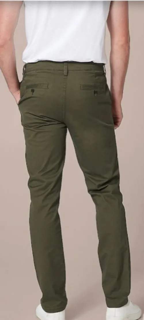 Lot des vêtements enfants femmes + de2200pieces hommes 