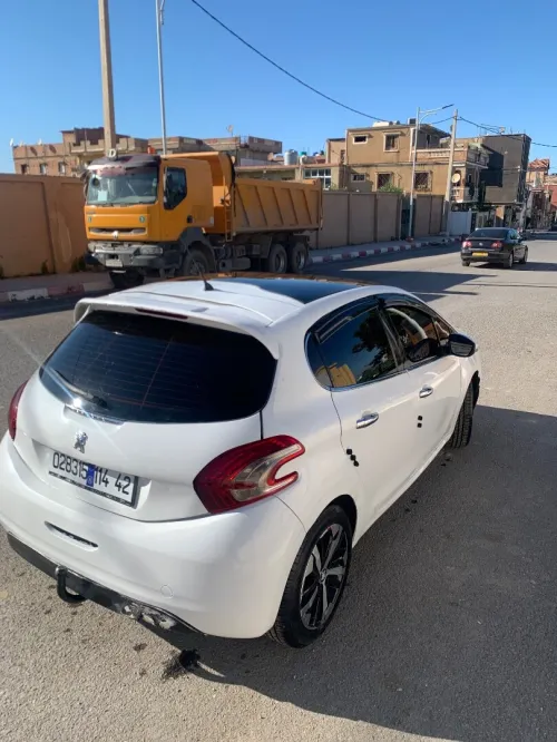 Peugeot 208 2014 Allure