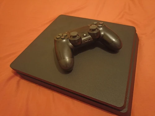 Ps4 slim