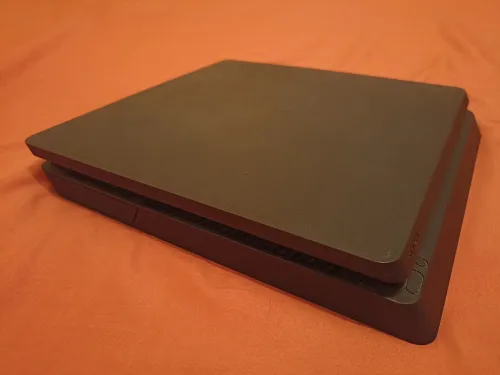 Ps4 slim