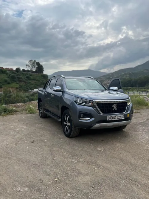 Peugeot landtrek 2022 full option