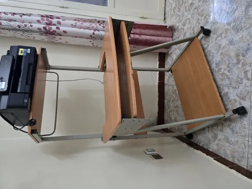 Petit Bureau d'ordinateur Informatique