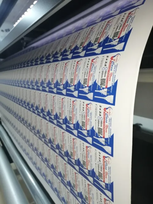 ÉTIQUETTES ADHÉSIVES & STICKERS SUR-MESURE / ASIA PUB