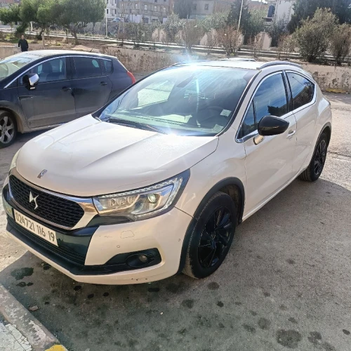DS DS4 2016 So Chic Crossback