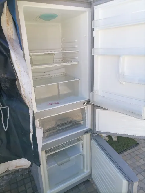 2 réfrigérateur congélateur frigidaire