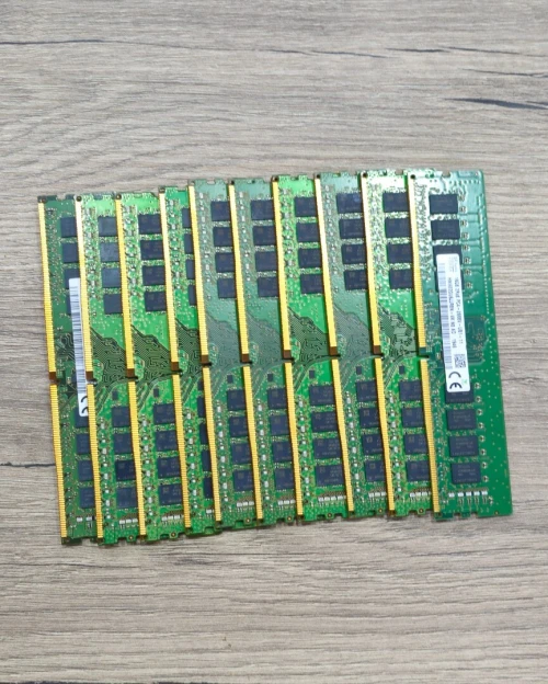 Barrettes RAM Samsung 16GB DDR4 2666MHz M378A2K43CB1-CTD | Excellent état