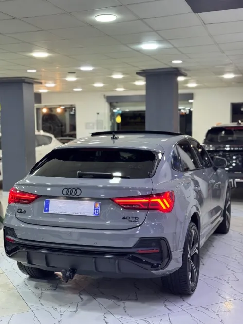 Audi Q3 2024 S LINE