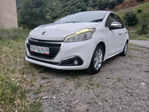 Peugeot 208 2016 Active Facelift