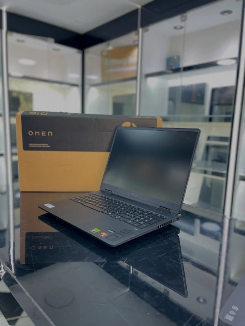 HP OMEN 16 RYZEN 9 8945Hx 16GB DDR 5 1TB SSD 5060 8GB VRAM QHD 240HZ JAMAIS UTILISE