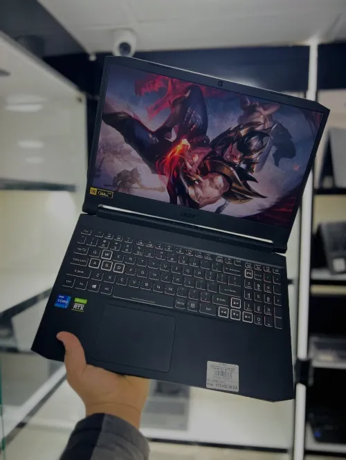 ACER NITRO 5 I7-11800H 16GB 512GB SSD RTX 3060 6GB VRAM 144HZ