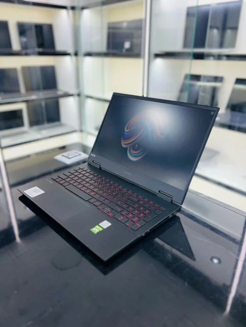 HP OMEN 15 I7-10750H 16GB 512GB RTX 2060 6GB VRAM 144HZ