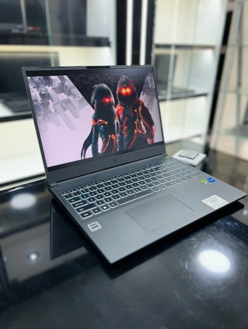 ACER SHADOW 16 I7-14650Hx 16GB DDR 5 512GB SSD RTX 4060 8GB 2K 165Hz