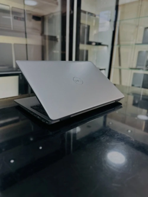 DELL PRECISION 3580 i7-1355U 32GB 1TB SSD NVME