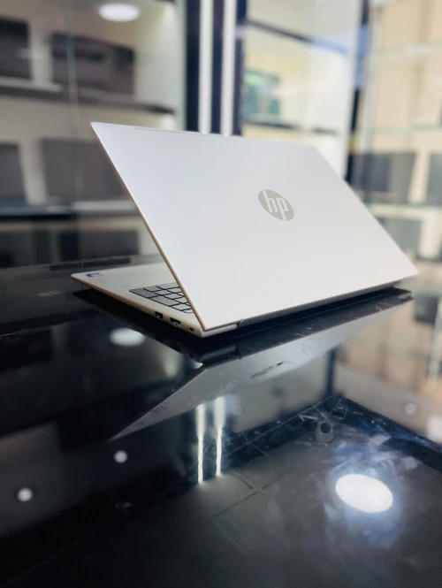 HP PROBOOK 460 G11 ULTRA 5 125U 8GB DDR 5 256 SSD NVME JAMAIS UTILISE