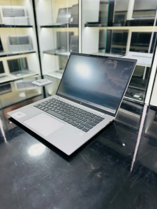 HP ZBOOK FIREFLY 14 G10 I7-1355U 16GB DDR 5 1TB SSD RTX A500 4GB