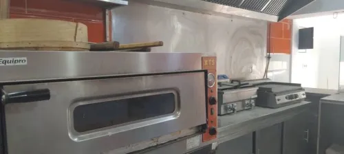 Matériel cafétéria pizzeria crêperie 