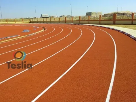 terrains multisports et pistes d'athlétismes aire de jeux 