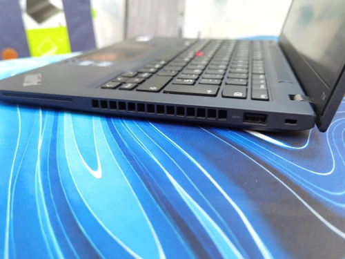 LENOVO THINKPAD T14 GEN 4 CORE I7 1335U 13ÈME 32GB DDR5 512GB NVME TACTILE