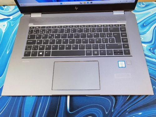 HP ZBOOK STUDIO G5 I7 9750H NVIDIA QUADRO P1000 4GB 16GB 512GB SSD