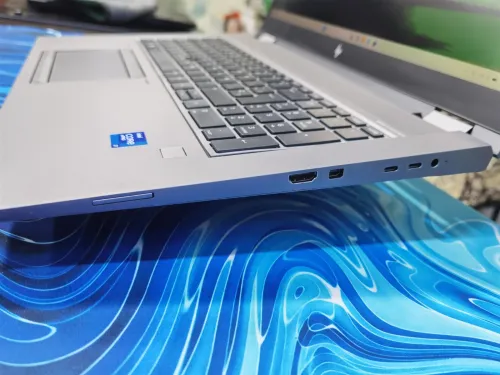 HP ZBOOK 17.3 FURY G8 I7 11850H 64GB 512SSD RTX A2000 4GB 17.3P