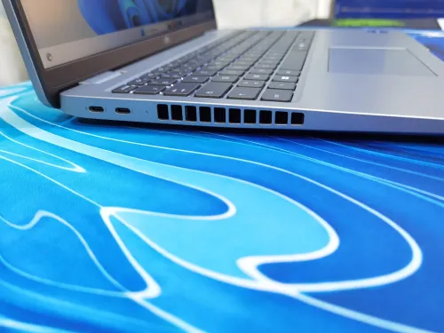 DELL LATITUDE 5550 CORE I7 13ÈME 16GB 512GB SSD 15.6P FHD