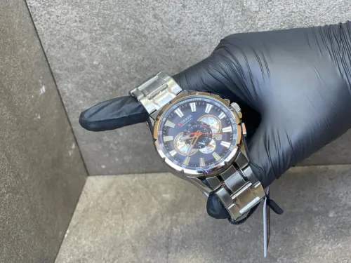 Montre Curren