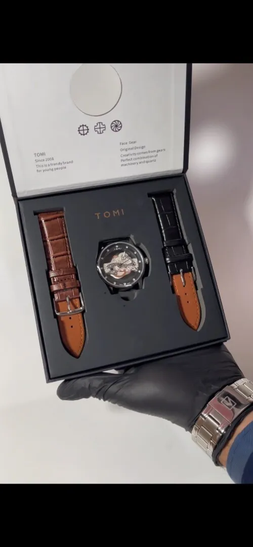 Montre Tomi