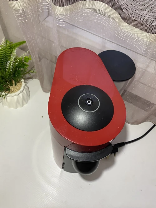 Machine à café Nespresso Vertuo (capsules grandes)