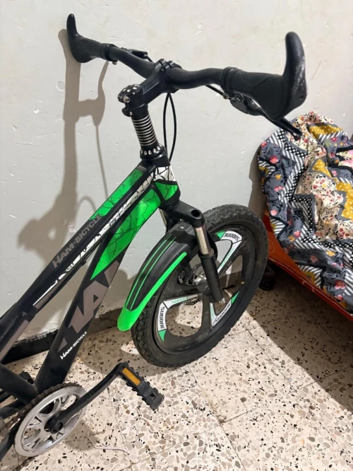 Vélo type BMX/Drit20 Pousse marque Hannovre noir et vert