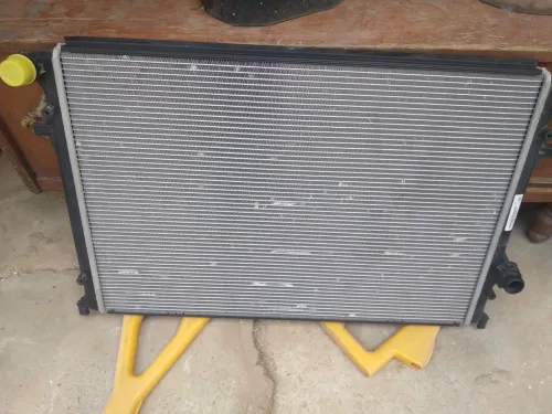 Radiateur golf6 A3 octavia lion 1.6tdi 2.0tdi vag original