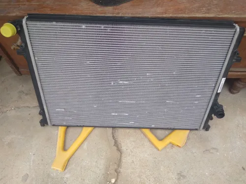 Radiateur golf6 A3 octavia lion 1.6tdi 2.0tdi vag original