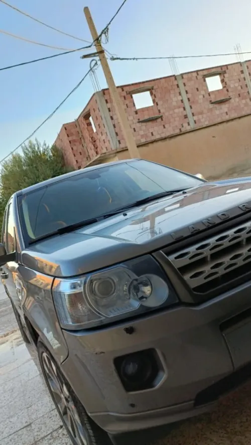 Land Rover Land Rover  2011 Premium 