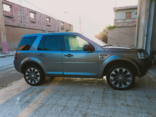Land Rover Land Rover  2011 Premium 