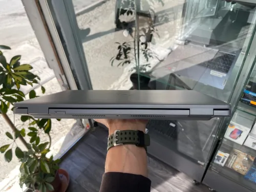 DELL PRECISION 3561 station de travail