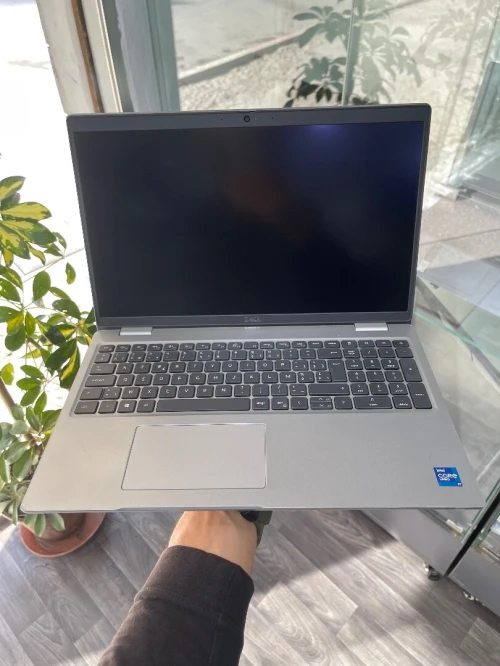 DELL PRECISION 3561 station de travail