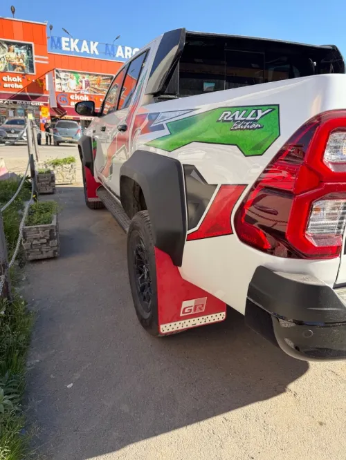 Toyota Hilux 2025 GR V6