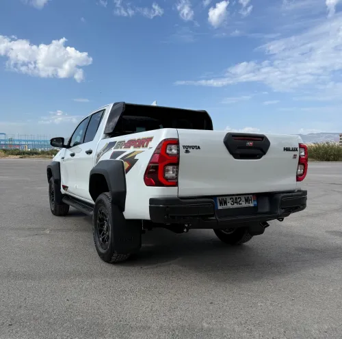 Toyota Hilux 2025 GR