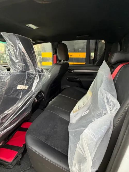 Toyota Hilux 2025 GR V6