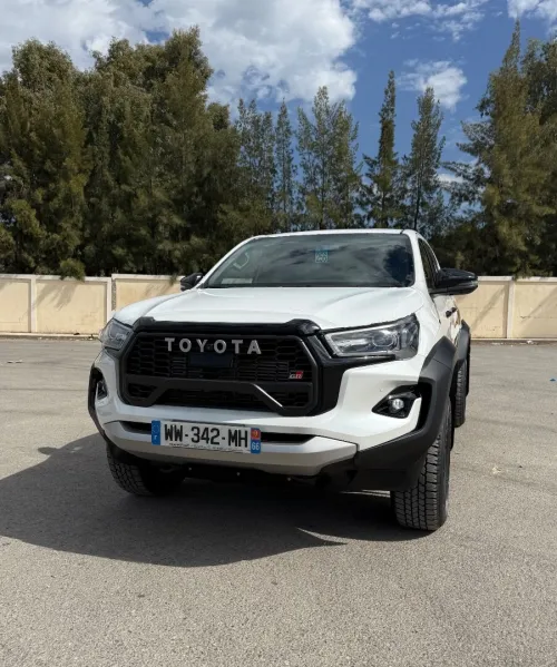 Toyota Hilux 2025 GR