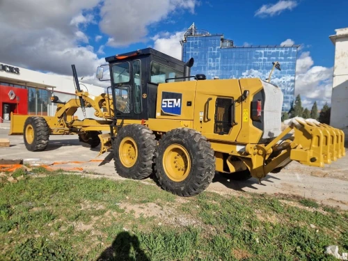 SEM ( A Caterpillar Brand ) Niveleuse SEM920F 2026