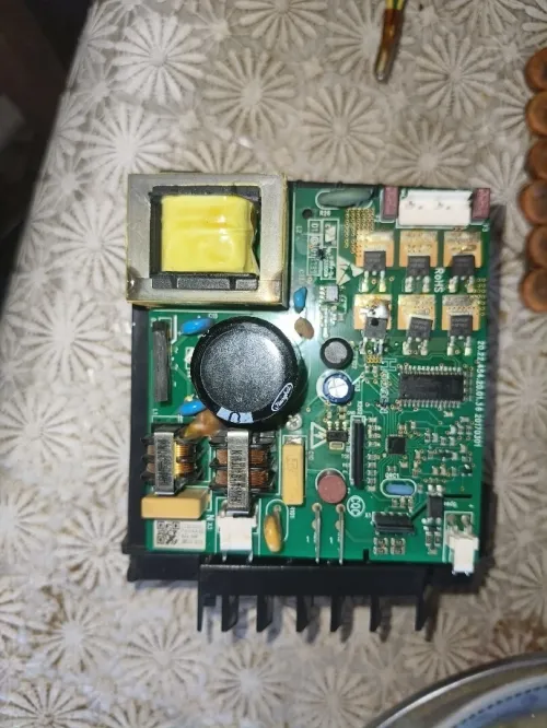 Carte mère et moteur réfrigérateur beko inventer