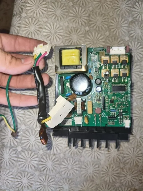 Carte mère et moteur réfrigérateur beko inventer