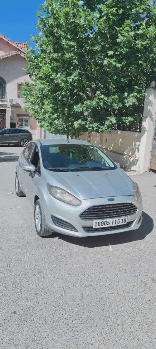 Ford Fiesta 2015 1.6 HDI 92