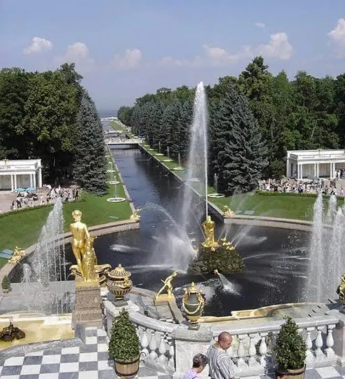 VACANCES DU PRINTEMPS, MOSCOU/ST PETERSBOURG, LE 22 MARS A PARTIR DE 287000 DA!