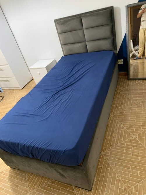 Lit capitonné (semi coffret) avec matelas D30 20 cm