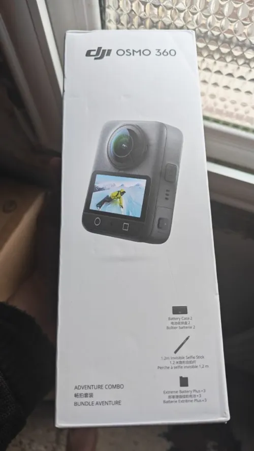 DJI Osmo 360 Adventure Combo
