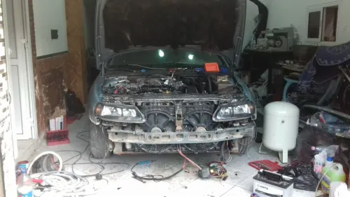 Électricien automobile كهرباء السيارات