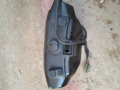Tableau de bord BMW r80 avec clé de contact